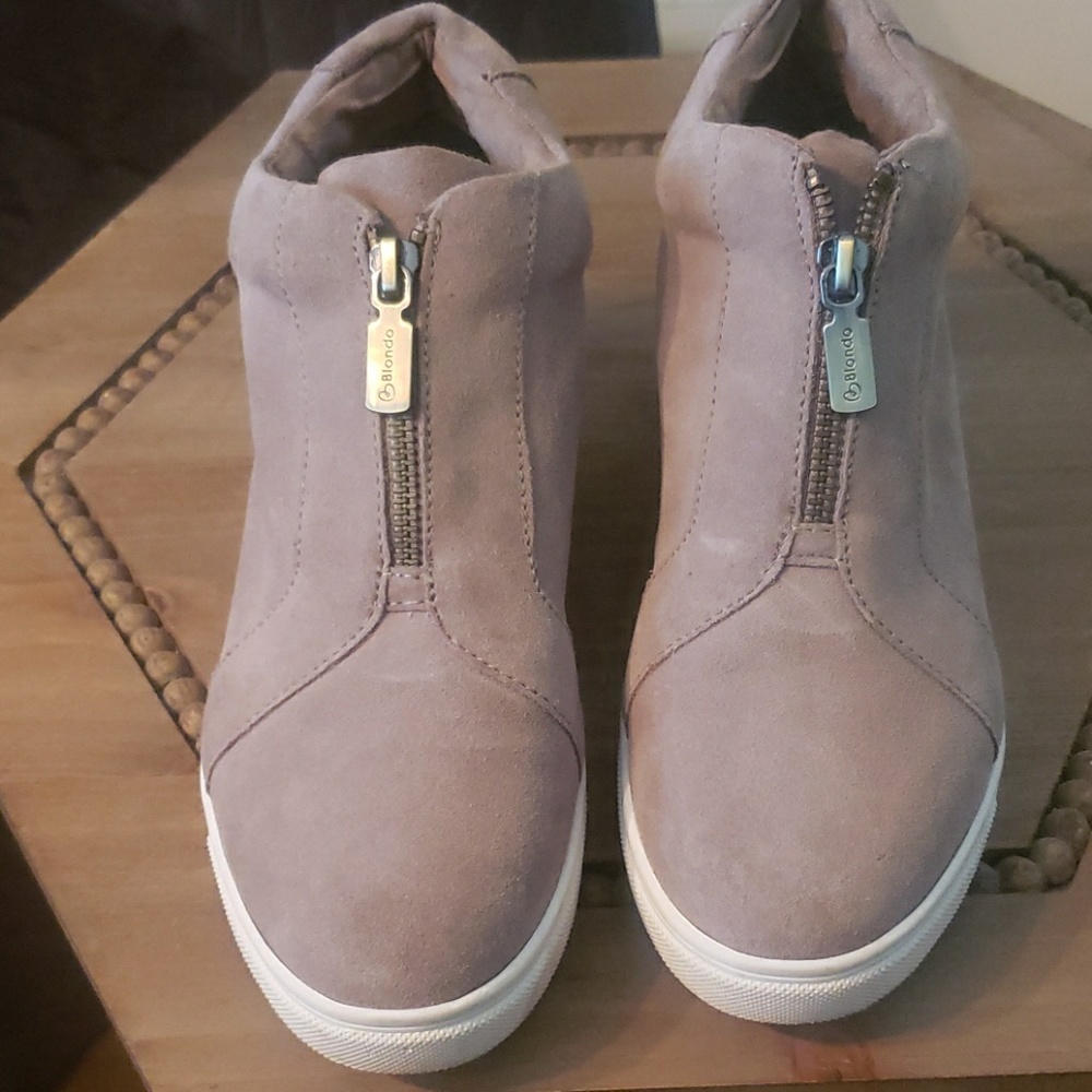 Blondo waterproof suede sneakers